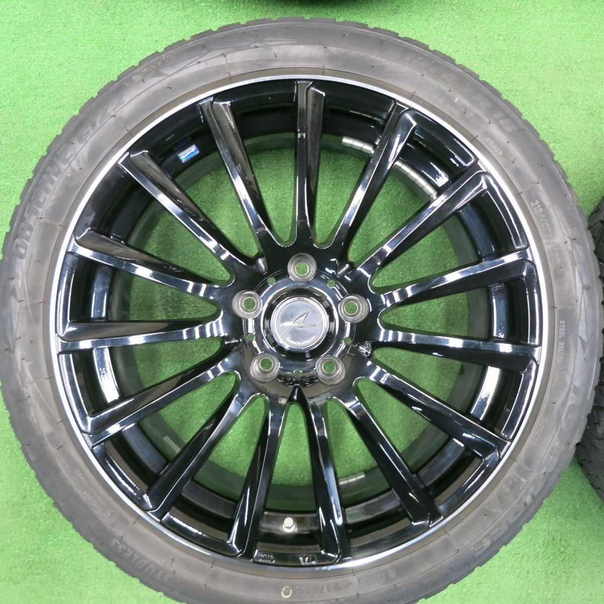 バリ溝!22年!8.5分★スタッドレス 215/45R18 トーヨー オブザーブ GIZ2 AXEL アクセル 18インチ PCD114.3/5H★5012308TNス