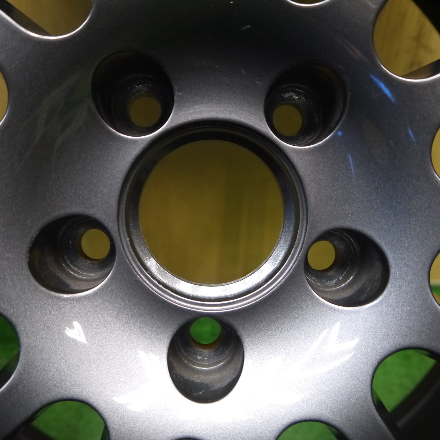 バリ溝!キレイ!9分★ベンツ 等 IRVINE F01 235/55R18 スタッドレス ブリヂストン ブリザック VRX2 18インチ アーヴィン PCD112/5H★5042205Hス