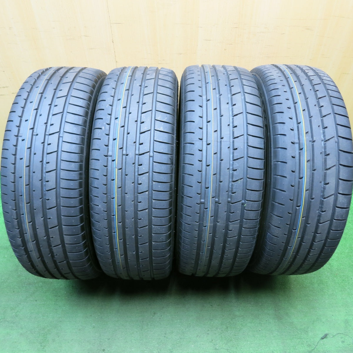 新車外し!25年★トヨタ 80系 ハリアー Zグレード 純正 225/55R19 トーヨー プロクセス R46A 19インチ PCD114.3/5H★5070105HAノ