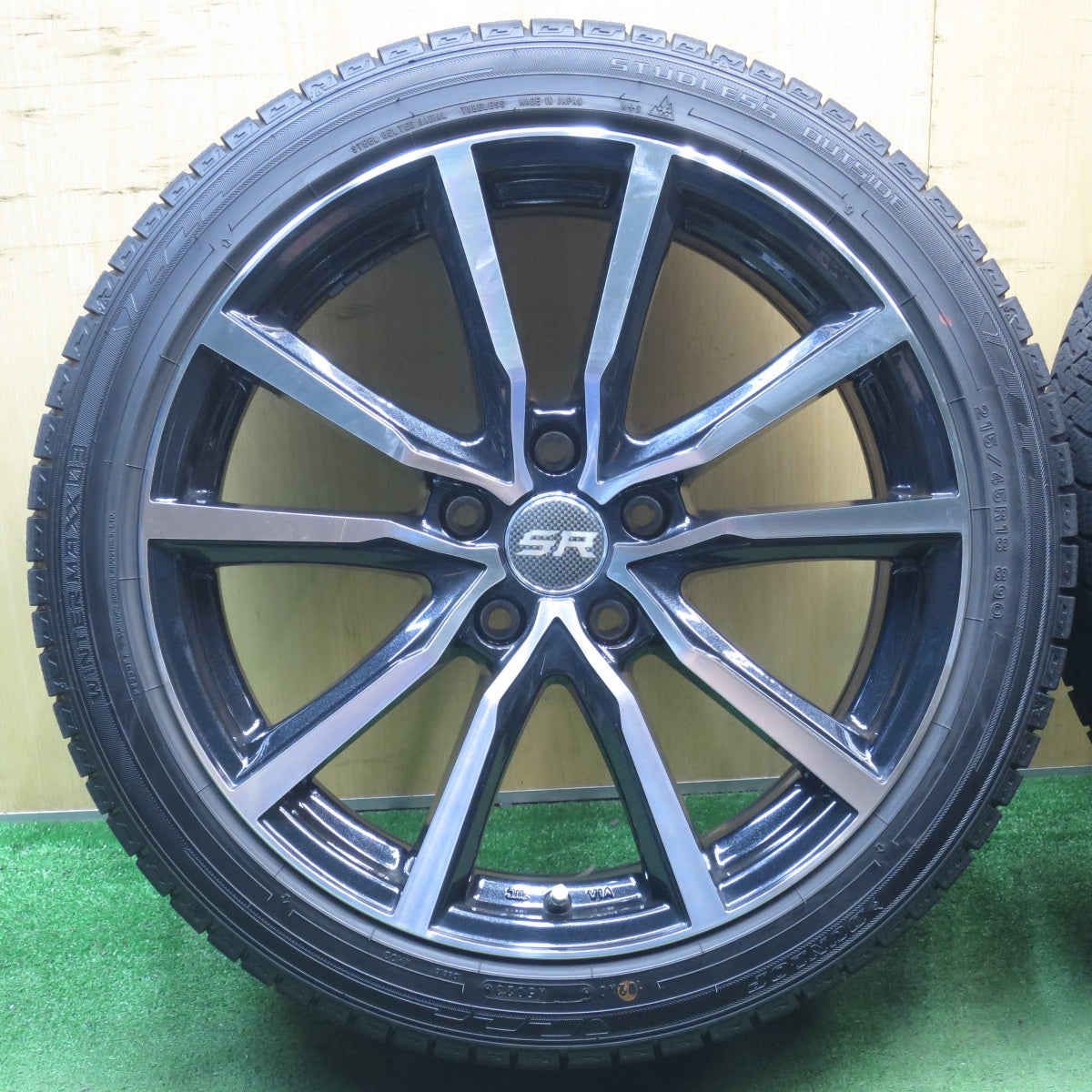 バリ溝!23年!キレイ!9.5分★スタッドレス 215/45R18 ダンロップ ウインターマックス03 STRANGER ストレンジャー 18インチ PCD114.3/5H★5081305NJス