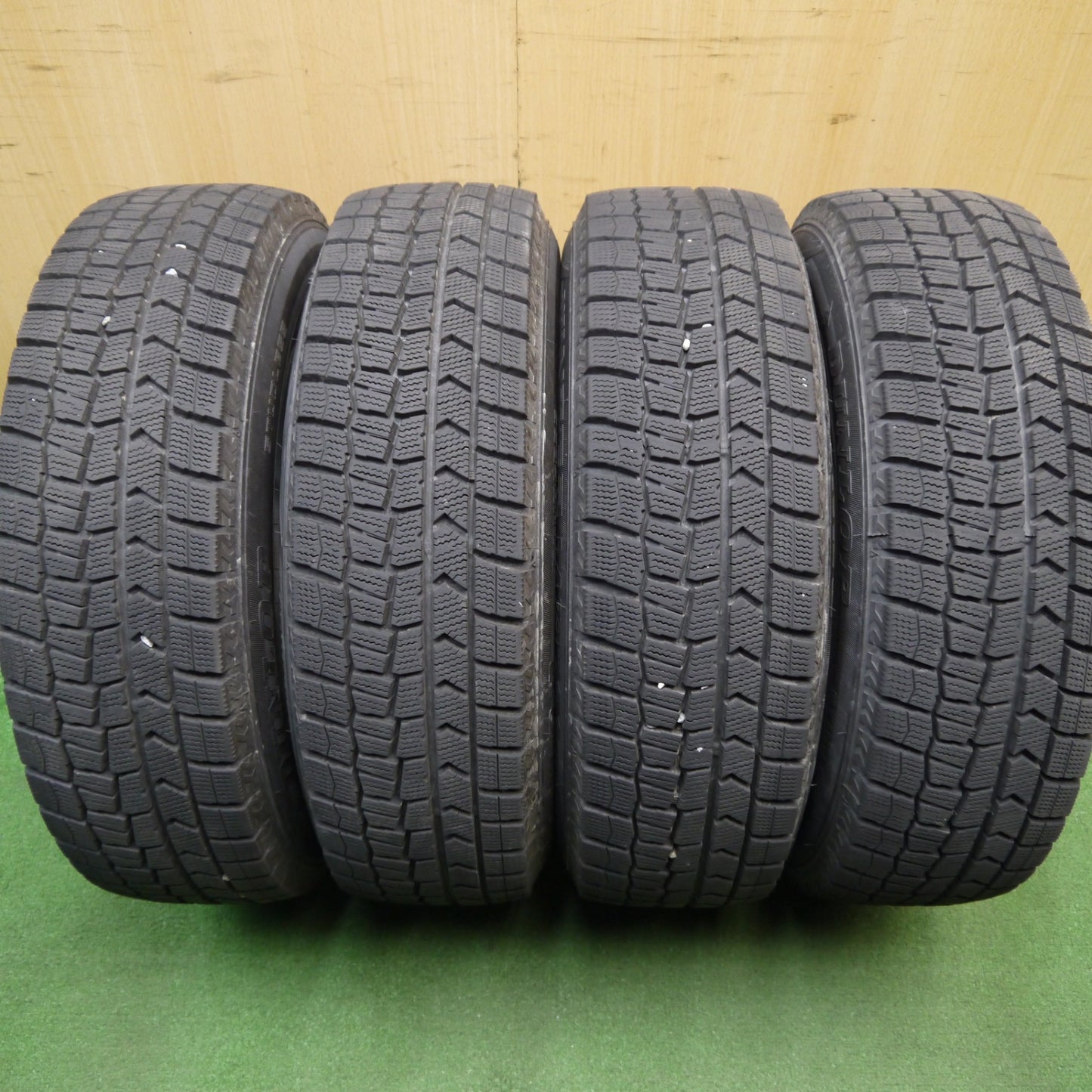 バリ溝!24年!9.5分★スタッドレス 175/70R14 ダンロップ ウインターマックス WM02 MACBES MB8 マクベス 14インチ PCD100/4H★6030304Hス
