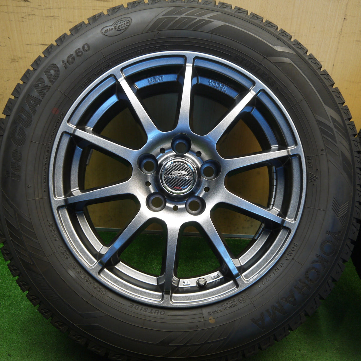 バリ溝!22年!キレイ!ほぼ10分◎スタッドレス 205/65R16 ヨコハマ アイスガード iG60 SCHNEIDER MiD シュナイダー 16インチ PCD114.3/5H◎6082502Hス