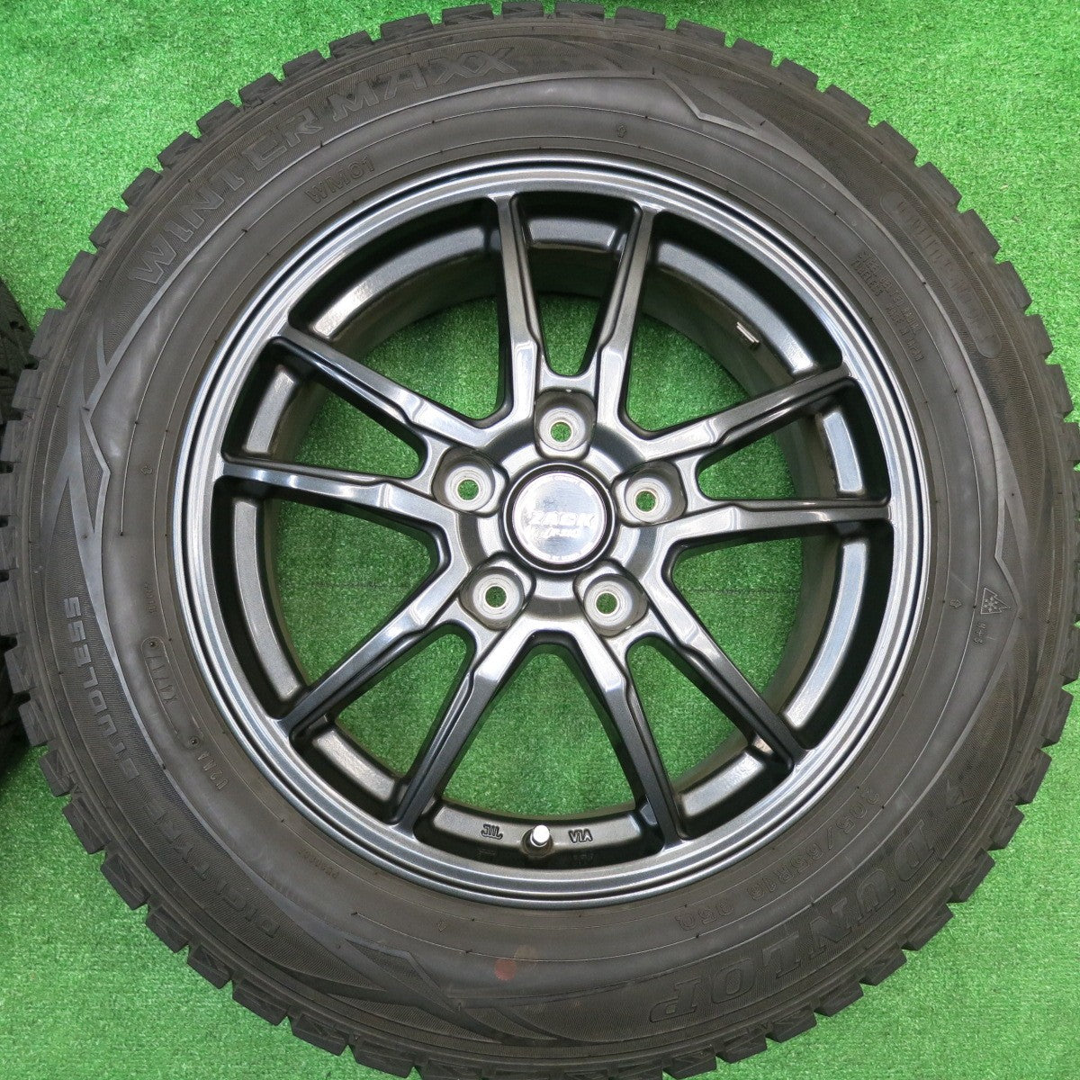 バリ溝!キレイ!9.5分★スタッドレス 205/65R16 ダンロップ ウインターマックス WM01 ZACK JP-520 MONZA ザック 16インチ PCD114.3/5H★5102301HAス