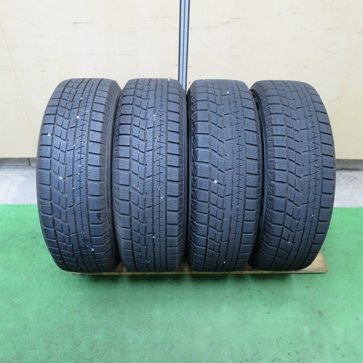 バリ溝!23年!キレイ!9.5分★スタッドレス 195/65R15 ヨコハマ アイスガード iG60 X CROSS SPEED PREMIUM クロススピード 15インチ PCD100/4H★5092401TTス