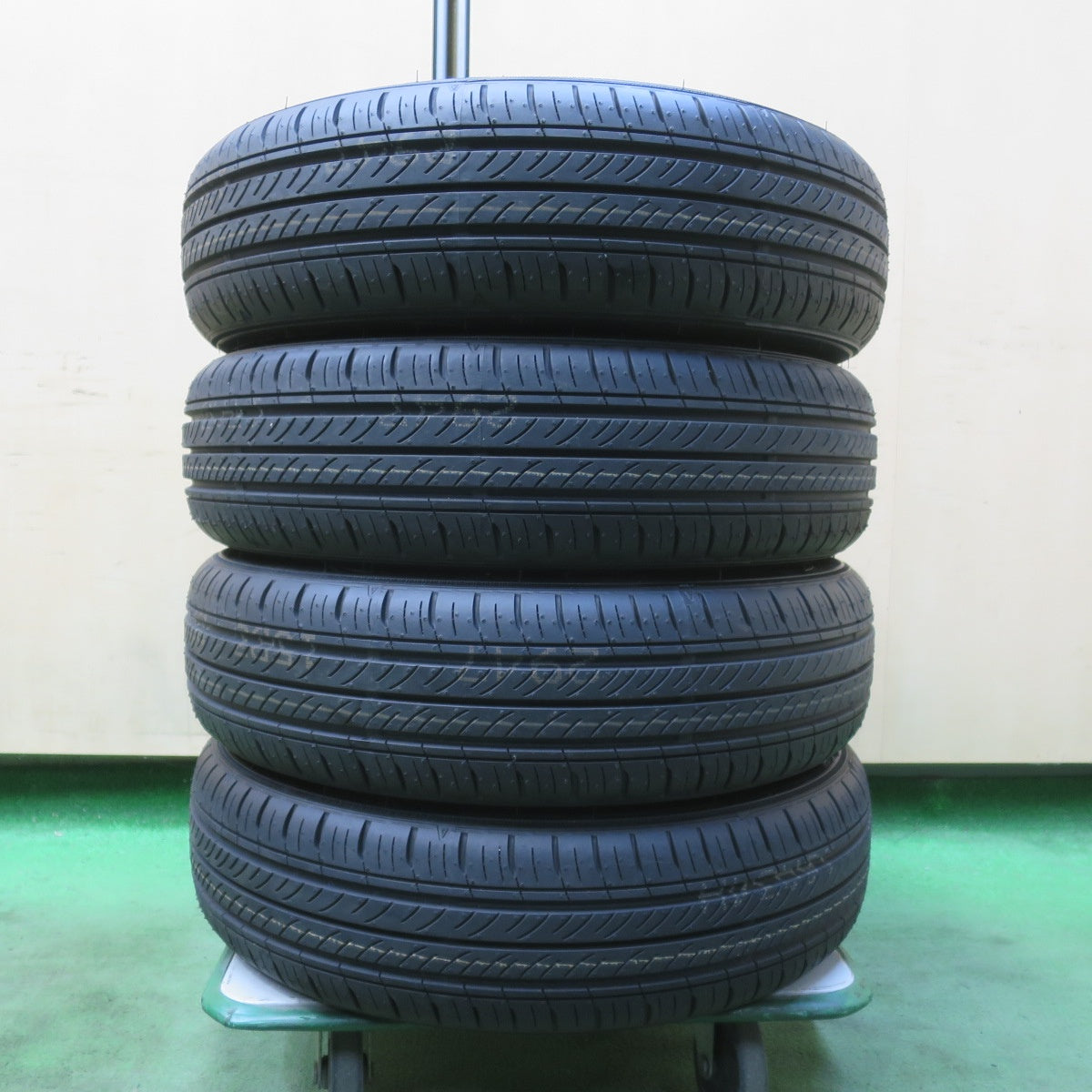 新車外し!25年★155/65R14 ダンロップ エナセーブ EC300 タイヤ 14インチ デイズ ルークス タント ミライース モコ 等★6030410イノタ