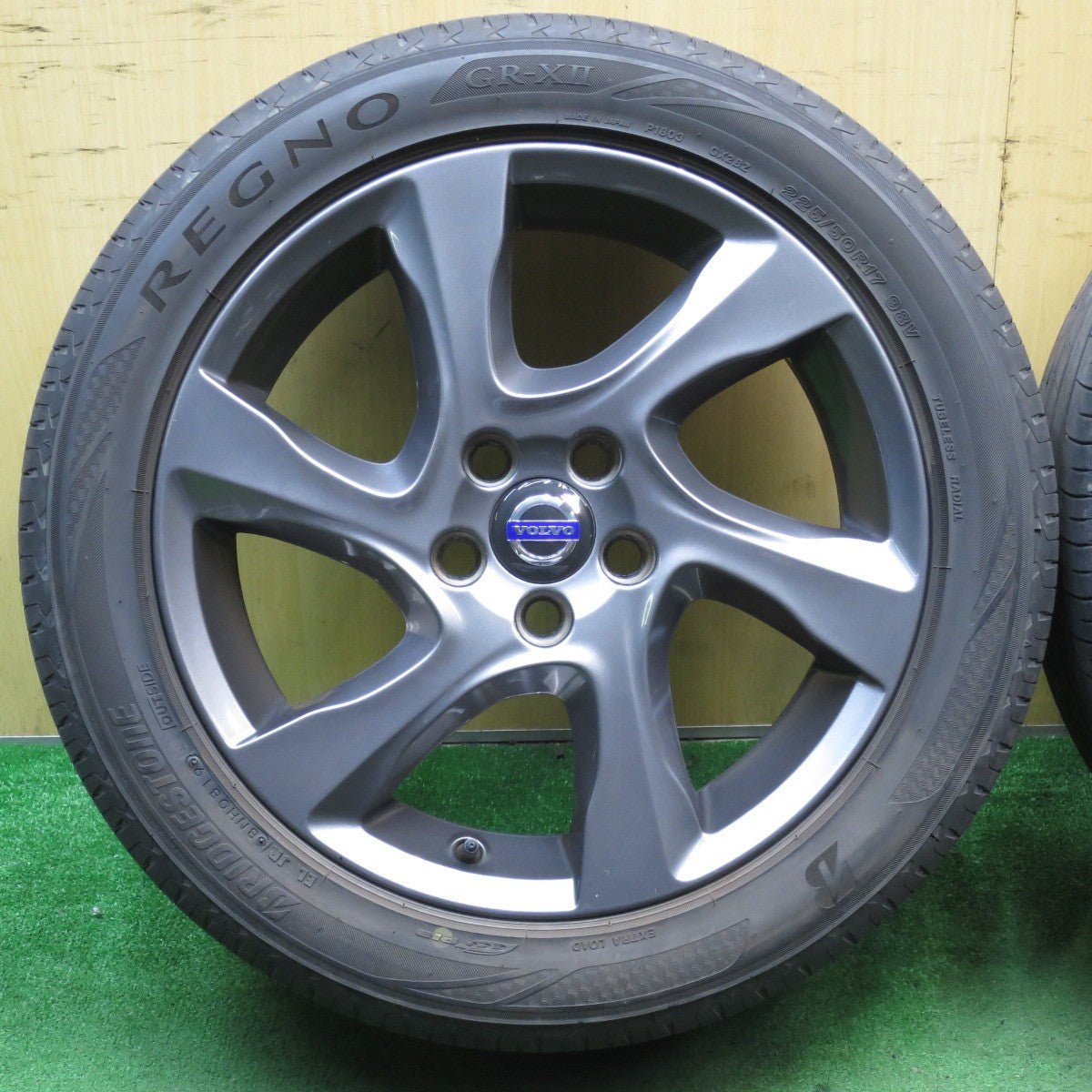 キレイ★ボルボ V40 クロスカントリー 純正 225/50R17 ブリヂストン レグノ GR-X2 17インチ PCD108/5H★5052704NJノ