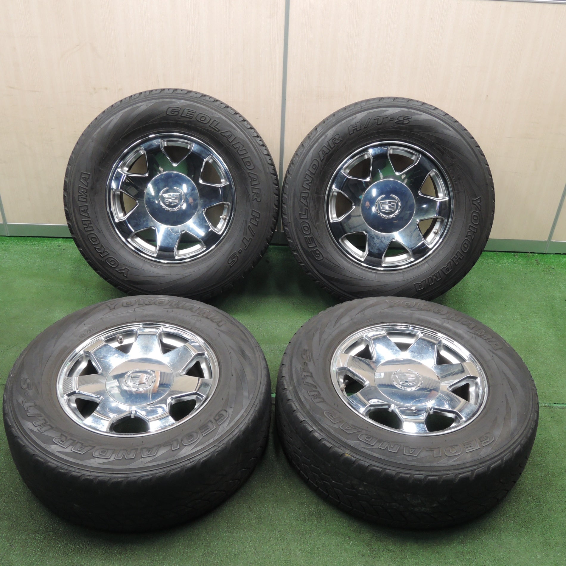 送料無料* 4本価格☆キャデラック エスカレード 純正 265/70R17 