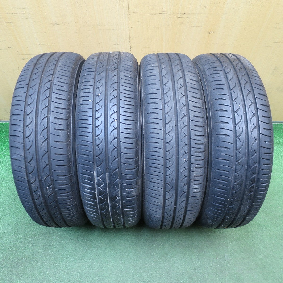 4本価格★175/65R15 ヨコハマ ブルーアース AE01F スチール ホイール 15インチ PCD100/4H★6032705NJノ