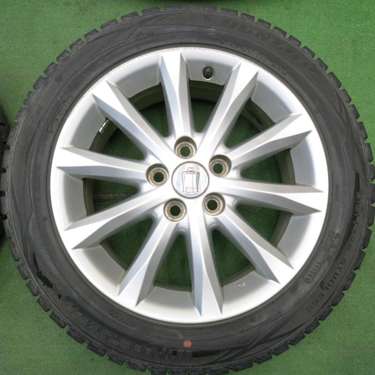 バリ溝!9分★トヨタ 200系 クラウン ロイヤル サルーン 純正 215/55R17 スタッドレス ダンロップ ウインターマックス WM01 PCD114.3/5H★5060710HAス