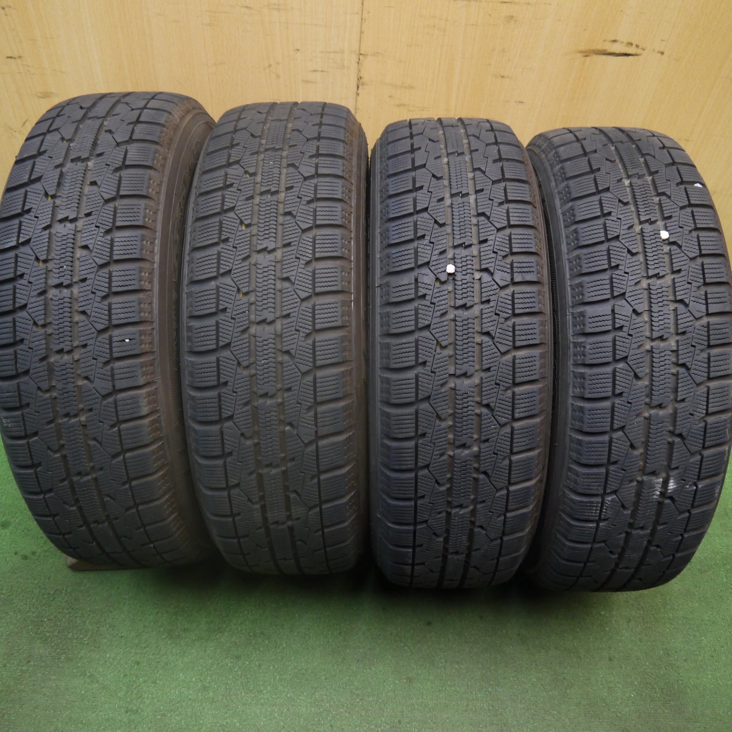 バリ溝!キレイ!9.5分★スタッドレス 165/65R14 トーヨー ガリット GIZ JOKER ジョーカー 14インチ PCD100/4H★5072904Hス