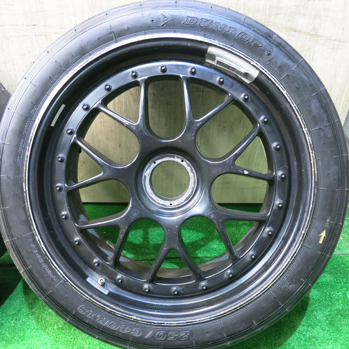4本価格★ポルシェ 997 GT3 純正 BBS 0229066 585/562 センターロック 250/640R18 300/680R18 ダンロップ 18インチ★5050204HAノ