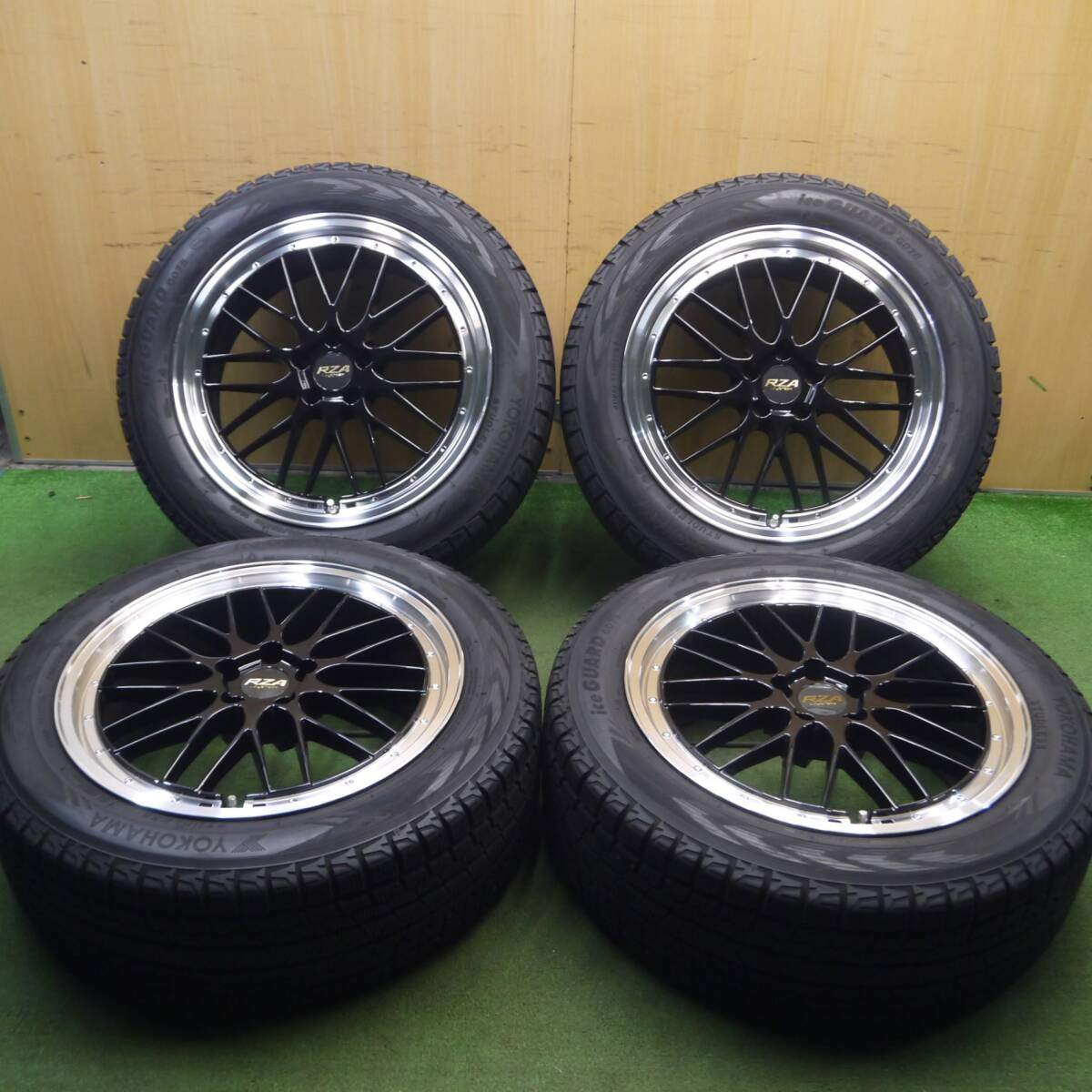 センサー付 バリ溝 20年 綺麗 9.5分★レクサス等 RZA Leycross 235/55R20 スタッドレス ヨコハマ G075 PCD114.3/5H★4021615Hス
