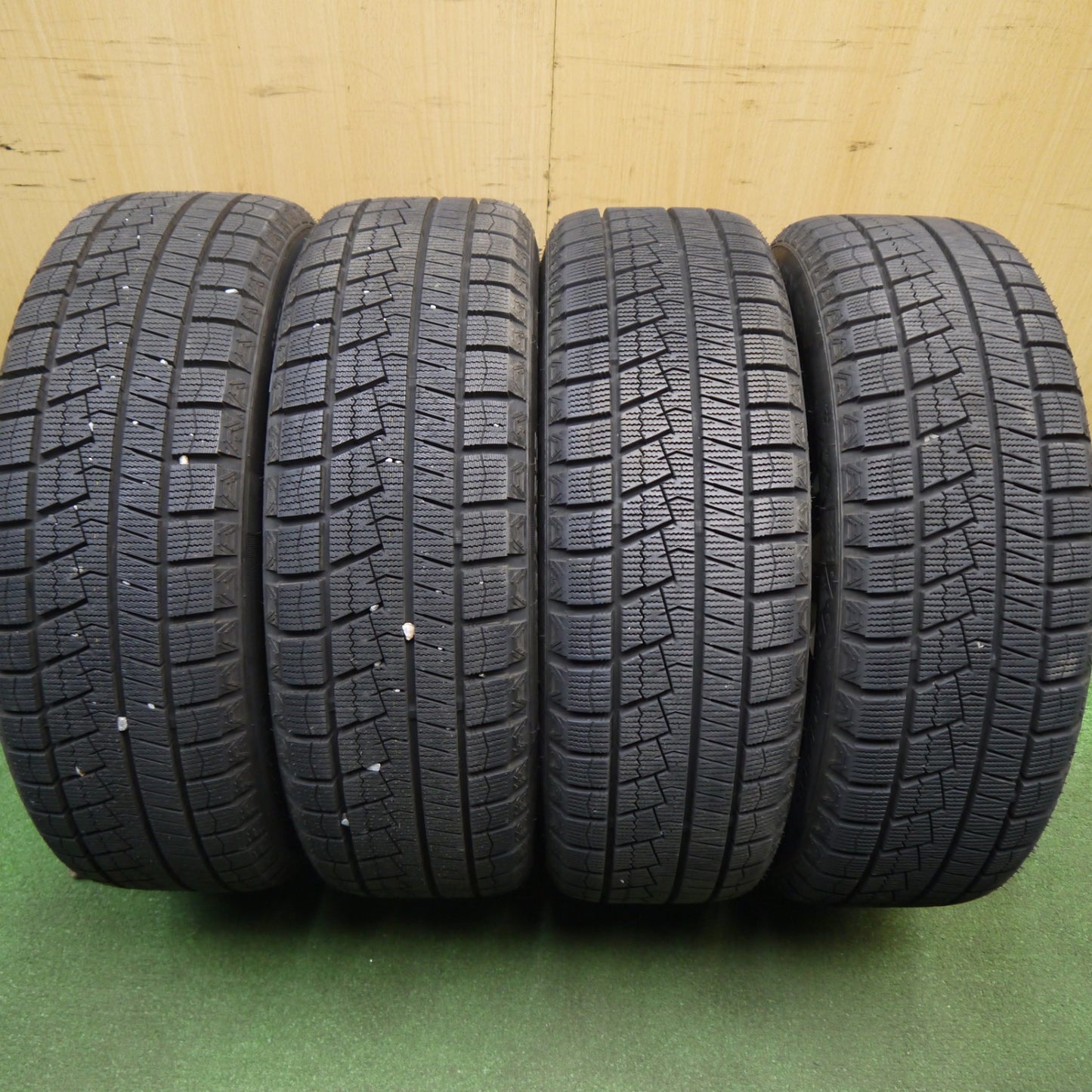 バリ溝!23年!ほぼ10分★スタッドレス 185/60R15 ネクセン WINGUARD ice2 SMACK ENKEI ヴァルキリー スマック エンケイ 15インチ PCD100/4H★6022008Hス