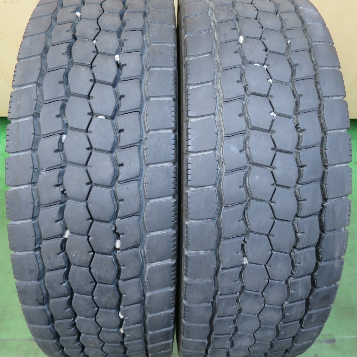 バリ溝!24年!9.5分!2本★トラック タイヤ 265/70R19.5 140/138J ブリヂストン M888 ミックス オールシーズン 19.5インチ★5120406イスタ