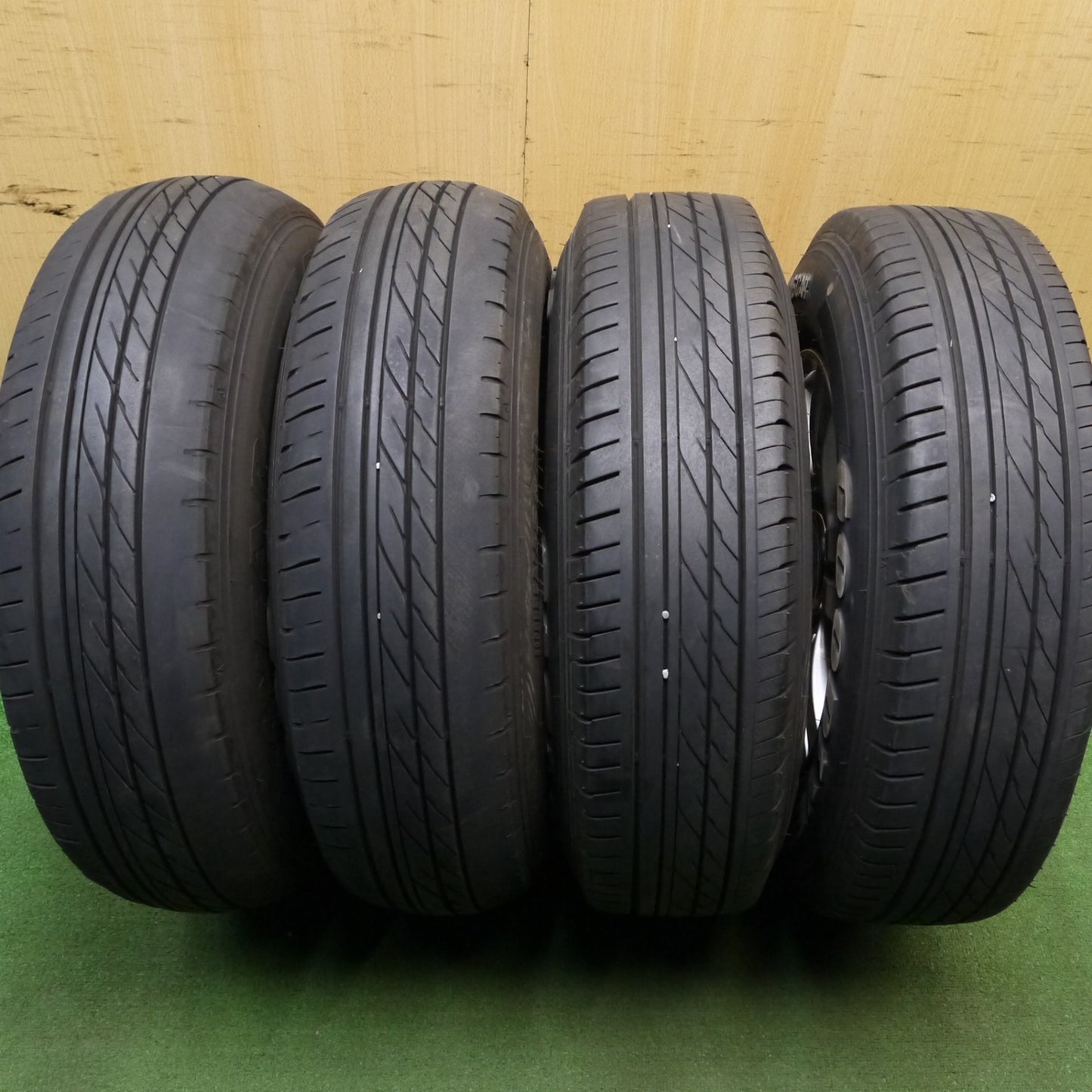 バリ溝!キレイ!9分★195/80R15 107/105L グッドイヤー イーグル #1 ナスカー ホワイトレター WILD CRUISING 4X4 ワイルド クルージング 4×4 PCD139.7/6H★5050205Hノ