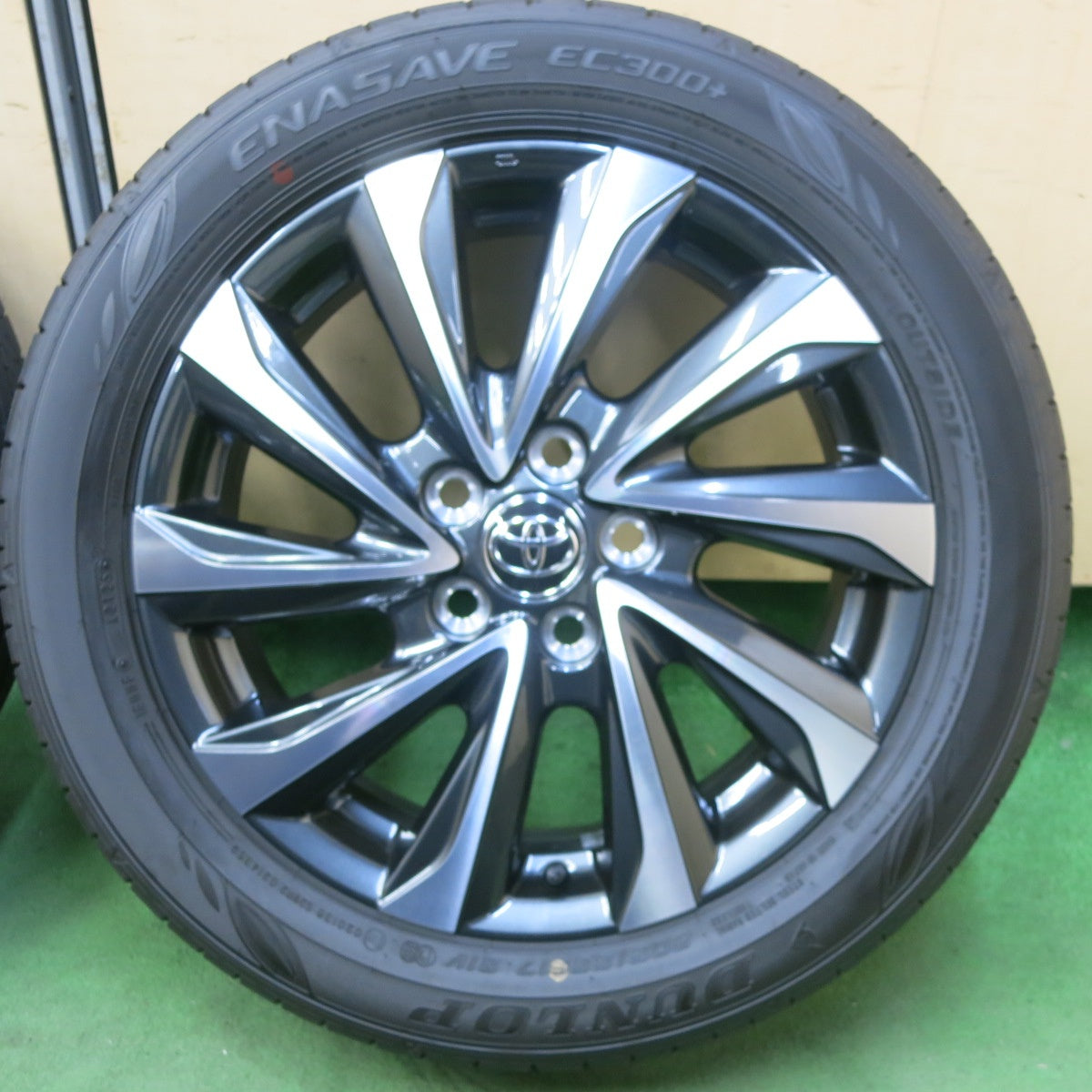 新車外し!25年★トヨタ 90系 ノア ヴォクシー 純正 205/55R17 ダンロップ エナセーブ EC300+ 17インチ PCD114.3/5H★5090501SKノ