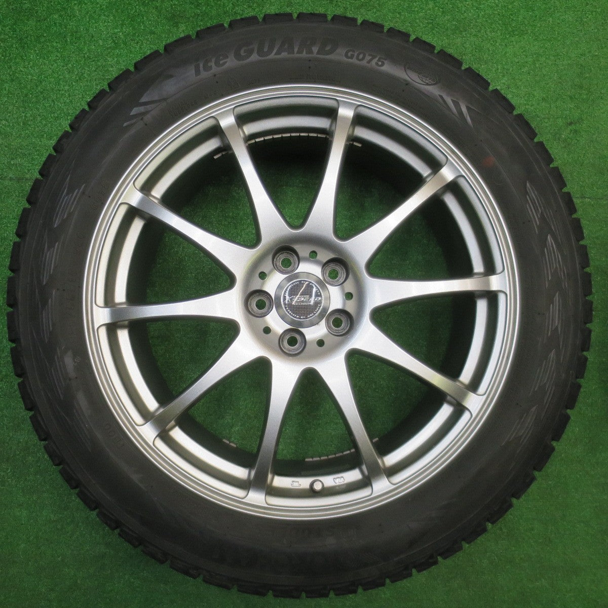 バリ溝!キレイ!9.5分★XV フォレスター 等 225/55R18 スタッドレス ヨコハマ アイスガード G075 X CROSS SPEED PREMIUM クロススピード 18インチ PCD100/5H★5102808NJス