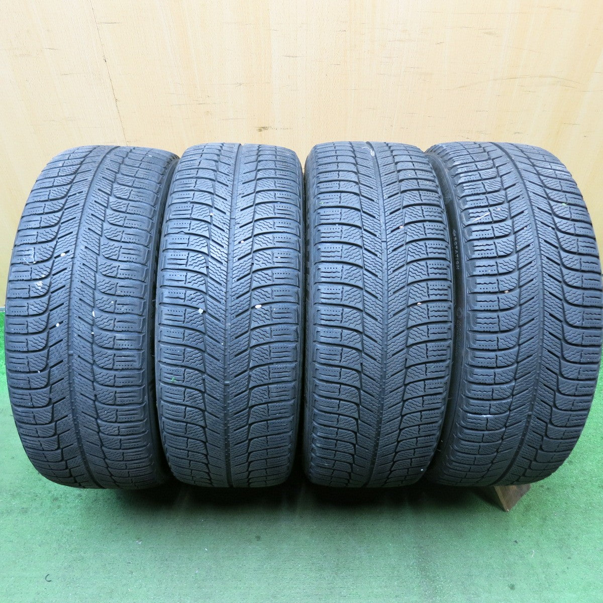4本価格★ボルボ V40 純正 205/50R17 スタッドレス ミシュラン X-ICE3+ 17インチ PCD108/5H★5083003HAス