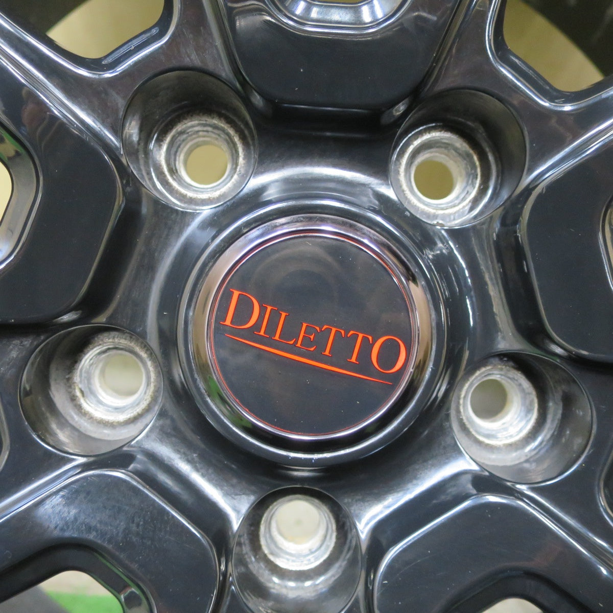 バリ溝!キレイ!9.5分★スタッドレス 215/60R16 トーヨー ガリット G5 DILETTO ディレット 16インチ PCD114.3/5H★5052802TTス