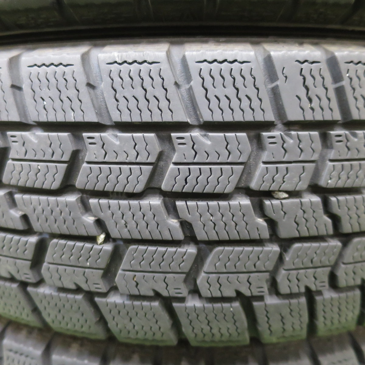 バリ溝!22年!8.5分★スタッドレス 155/65R14 グッドイヤー アイスナビ7 タイヤ 14インチ N-BOX スペーシア デイズ 等★6042902NGスタ