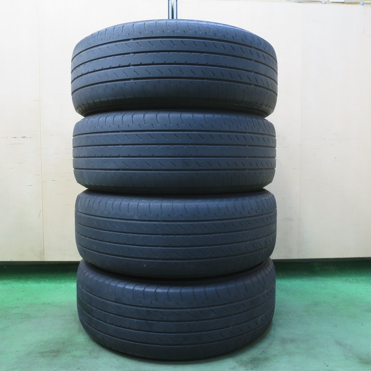 センサー付!キレイ★レクサス 10系 NX 純正 225/60R18 ヨコハマ ブルーアース E51 E51A 18インチ PCD114.3/5H★5091101イノ