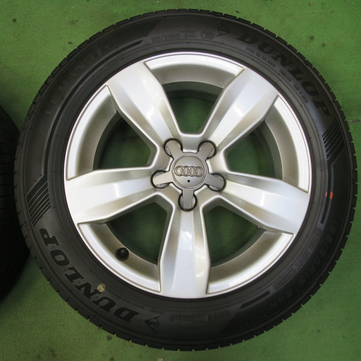 超バリ溝!24年!ほぼ10分★アウディ 8X A1 純正 185/60R15 ダンロップ LE MANS V+ ルマン 5+ 15インチ PCD100/5H★5062205イノ