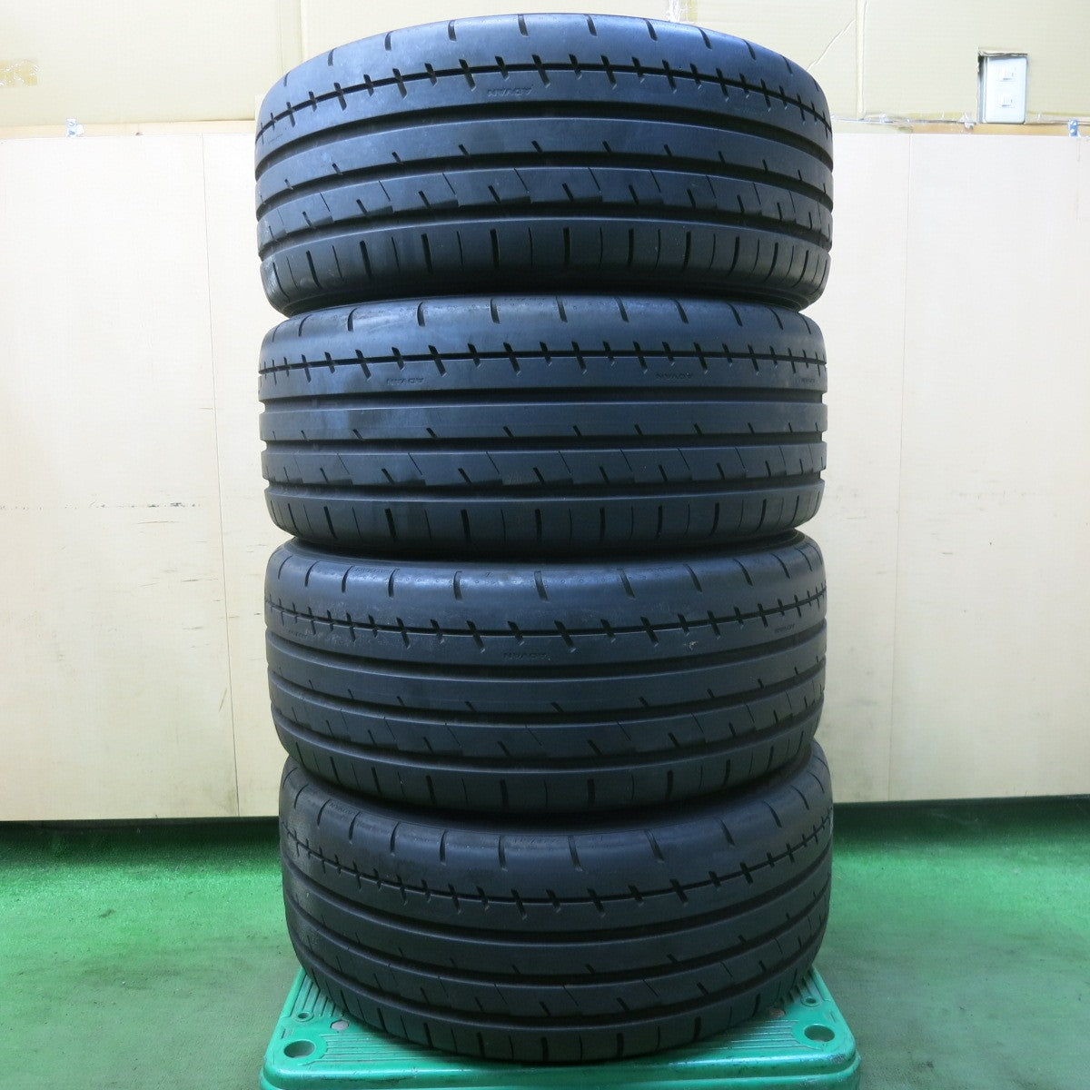 バリ溝!24年!キレイ!9.5分★シビック タイプR 等 ENKEI NT03RR 245/40R18 ヨコハマ アドバン APEX V601 18インチ エンケイ PCD120/5H★5092703SKノ