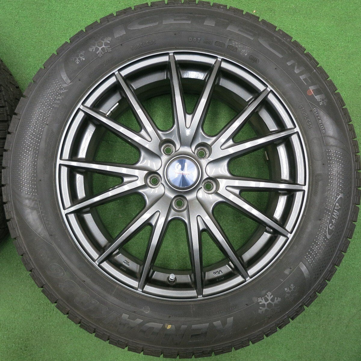 バリ溝!キレイ!9分★スタッドレス 225/60R17 ケンダ KR36 アイステック ネオ VELVA SPORT ヴェルヴァ 17インチ PCD114.3/5H★5012102NJス