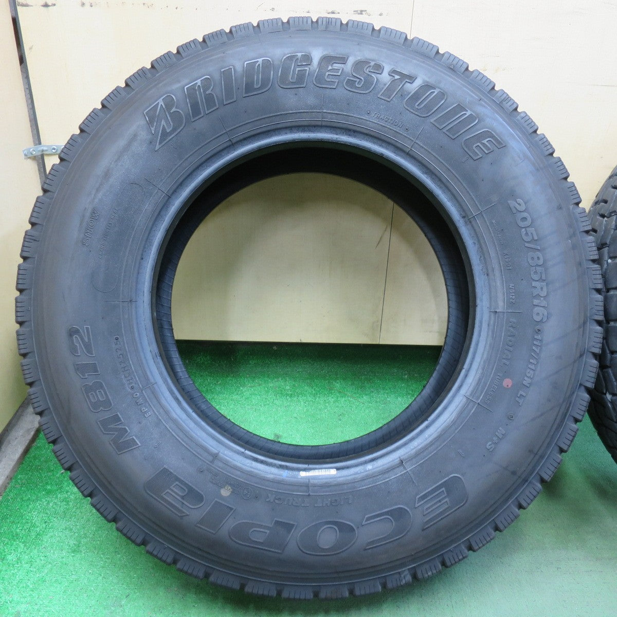 バリ溝!25年!9.5分!6本★トラック タイヤ 205/85R16 117/115N ブリヂストン エコピア M812 ミックス オールシーズン 16インチ★5102309イスタ