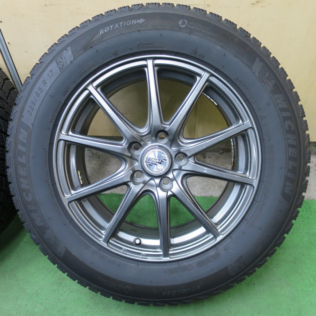 バリ溝!24年!キレイ!9分◎スタッドレス 225/65R17 ミシュラン X-ICE SNOW SUV FINAL SPEED MiD ファイナルスピード 17インチ PCD114.3/5H◎6101903NGス
