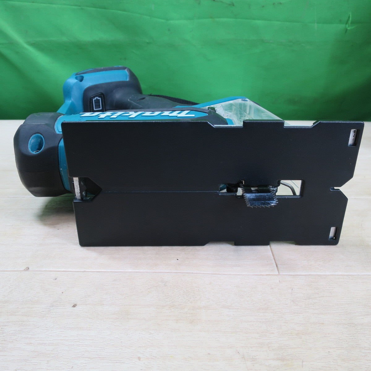 キレイ☆マキタ 充電式 ボードカッタ SD180D 電動 工具 切断機 コードレス ボード カッター 18V makita☆
