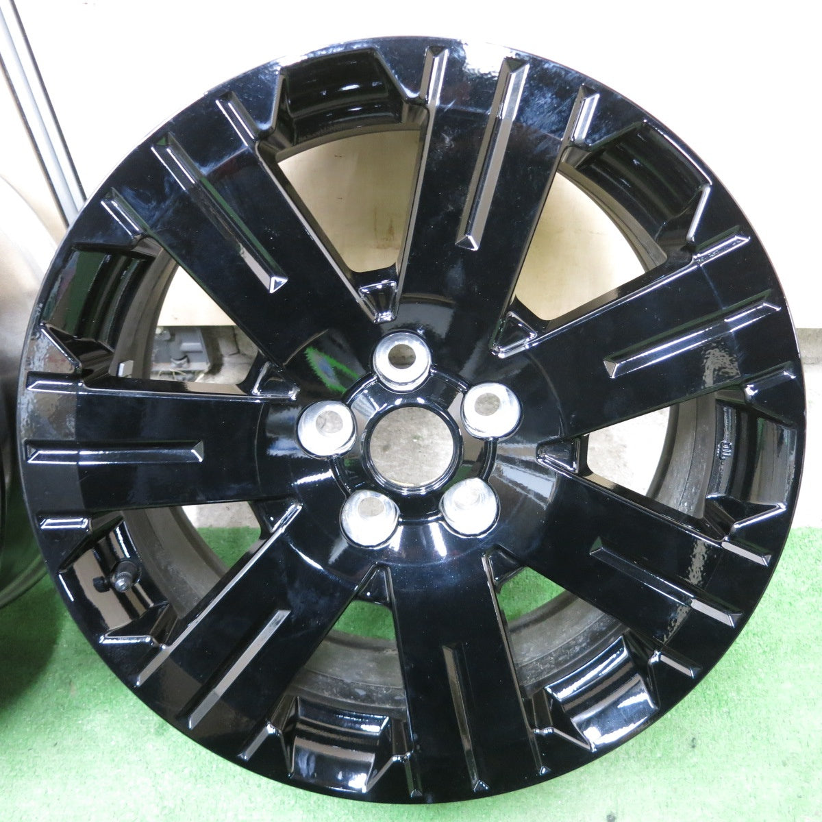 新車外し★三菱 デリカ D:5 シャモニー 純正 ENKEI ホイール 18インチ 18×7J D5 エンケイ PCD114.3/5H★5083002ナホ