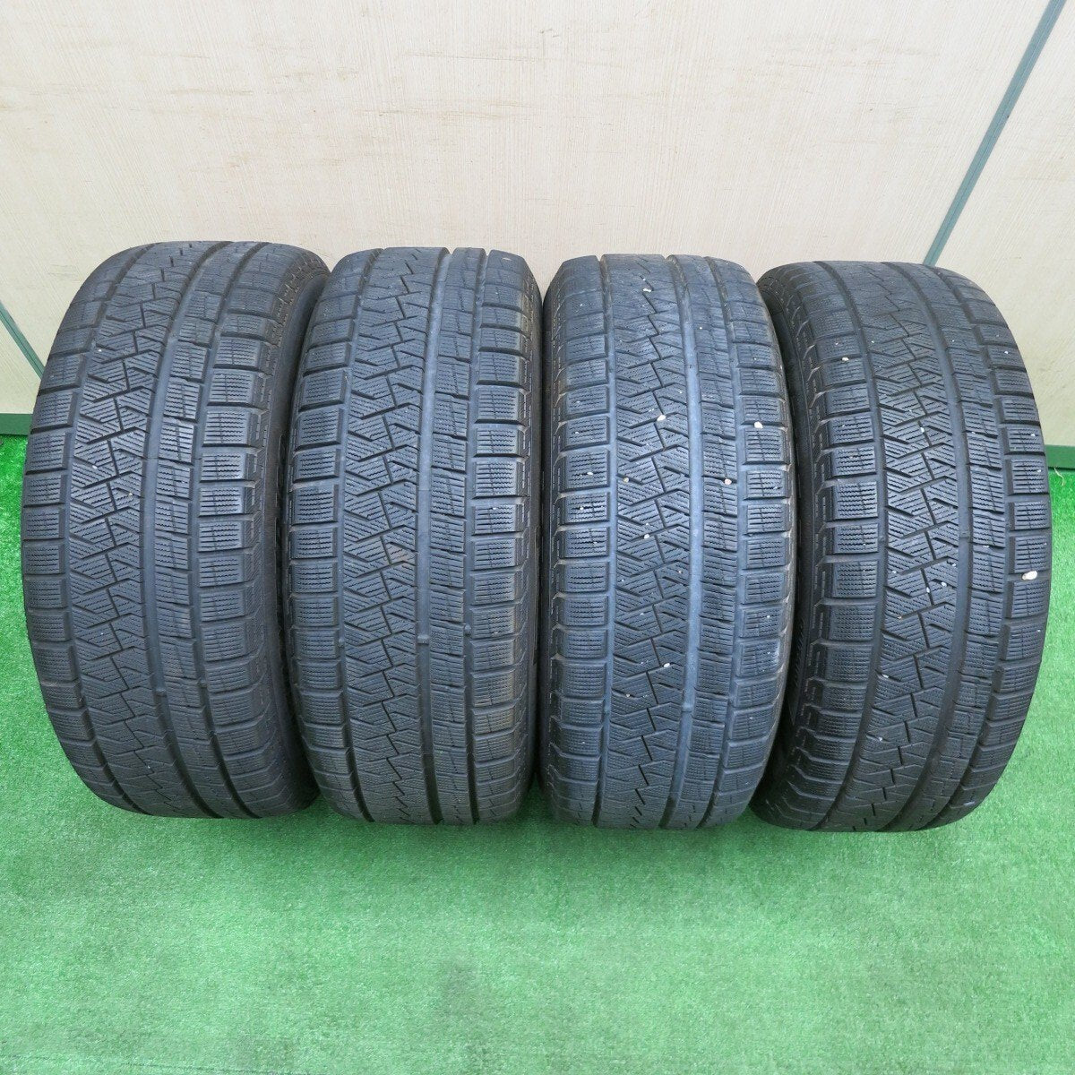 バリ溝!キレイ!9分★アウディ等 ATS ペガサス 225/55R16 スタッドレス ピレリ アイスアシンメトリコ PCD112/5H★4111404NJス