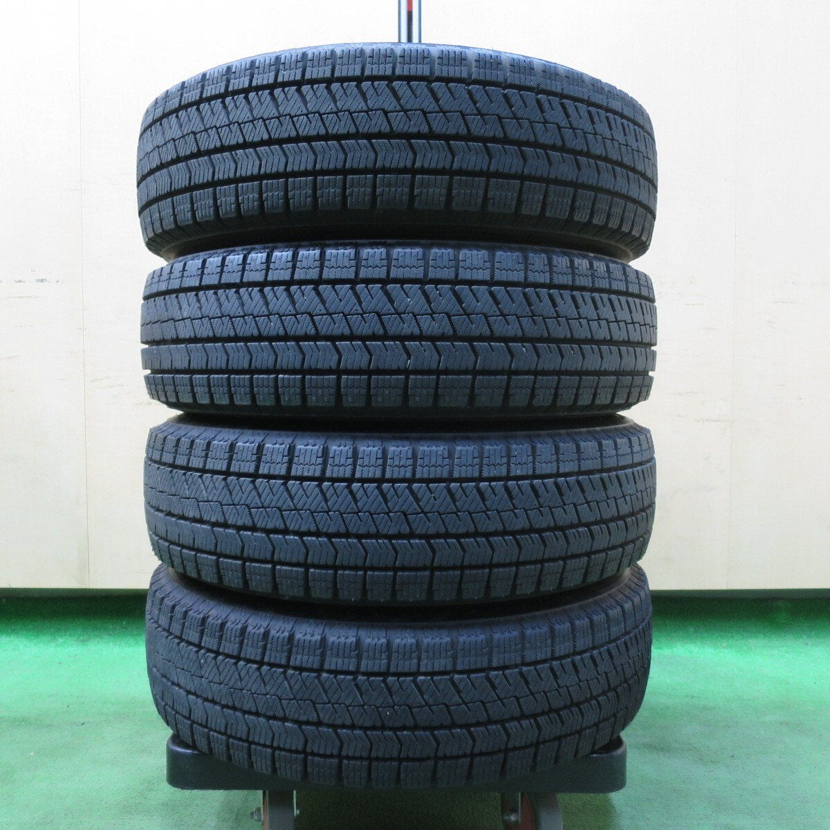 バリ溝!21年!キレイ!9.5分★スタッドレス 155/65R14 ブリヂストン ブリザック VRX2 SPORT ABELIA スポルト アベリア 14インチ PCD100/4H★5010605イス