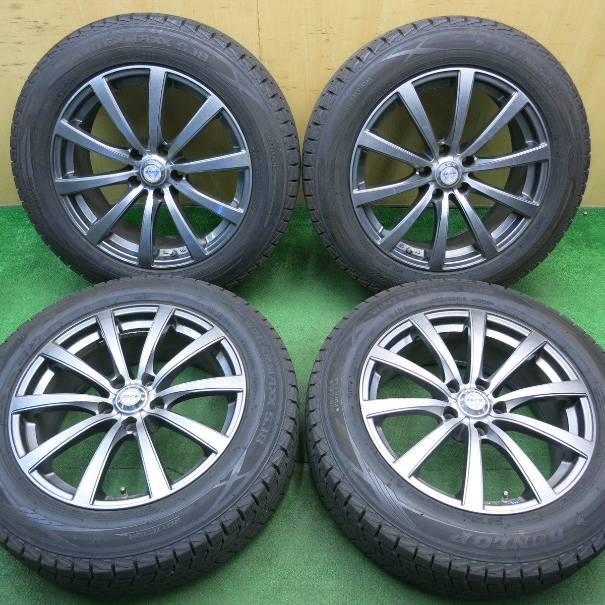 バリ溝!22年!9.5分以上★スタッドレス 225/60R18 ダンロップ ウインターマックス SJ8 SJ8+ ZACK JP-110 MONZA ザック 18インチ PCD114.3/5H★5050403NJス