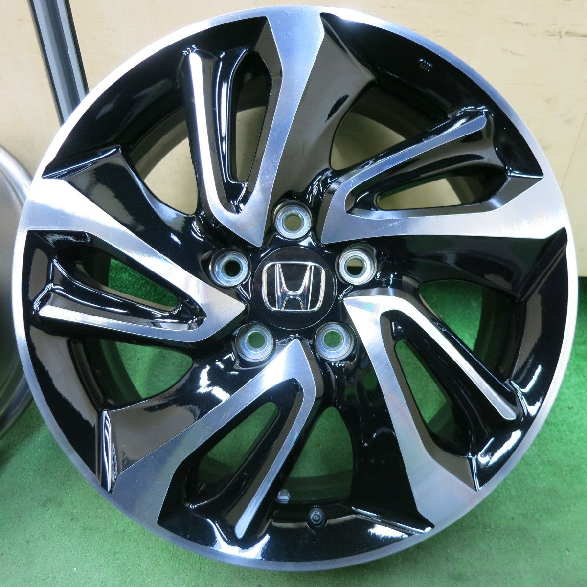 新車外し★ホンダ RP3 ステップワゴン スパーダ クールスピリット 純正 ホイール 17インチ 17×6J PCD114.3/5H★5021904SYホ