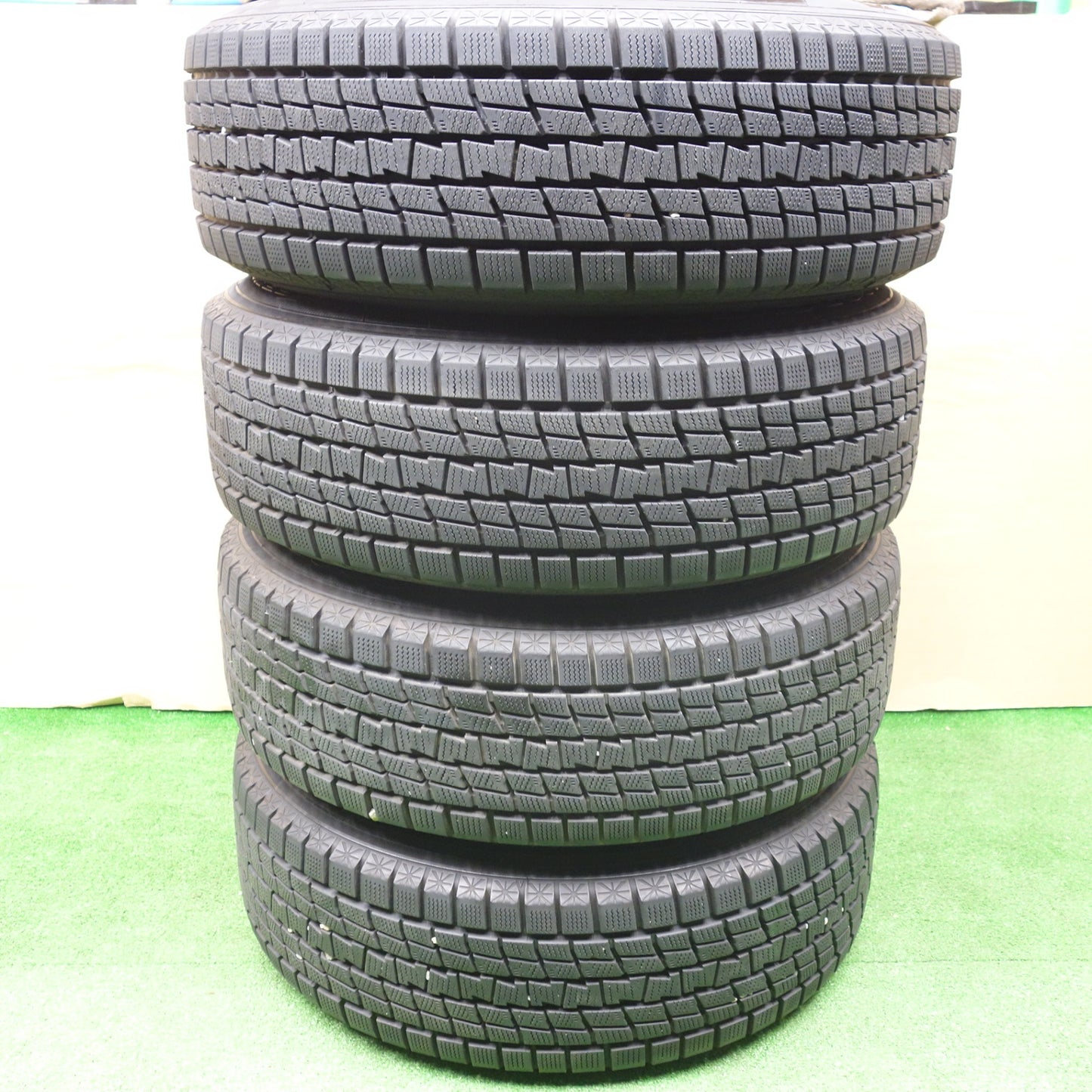 バリ溝!キレイ!ほぼ10分★スタッドレス 225/65R17 グッドイヤー アイスナビ SUV D.O.S. DOS 17インチ PCD114.3/5H★5121503KTス