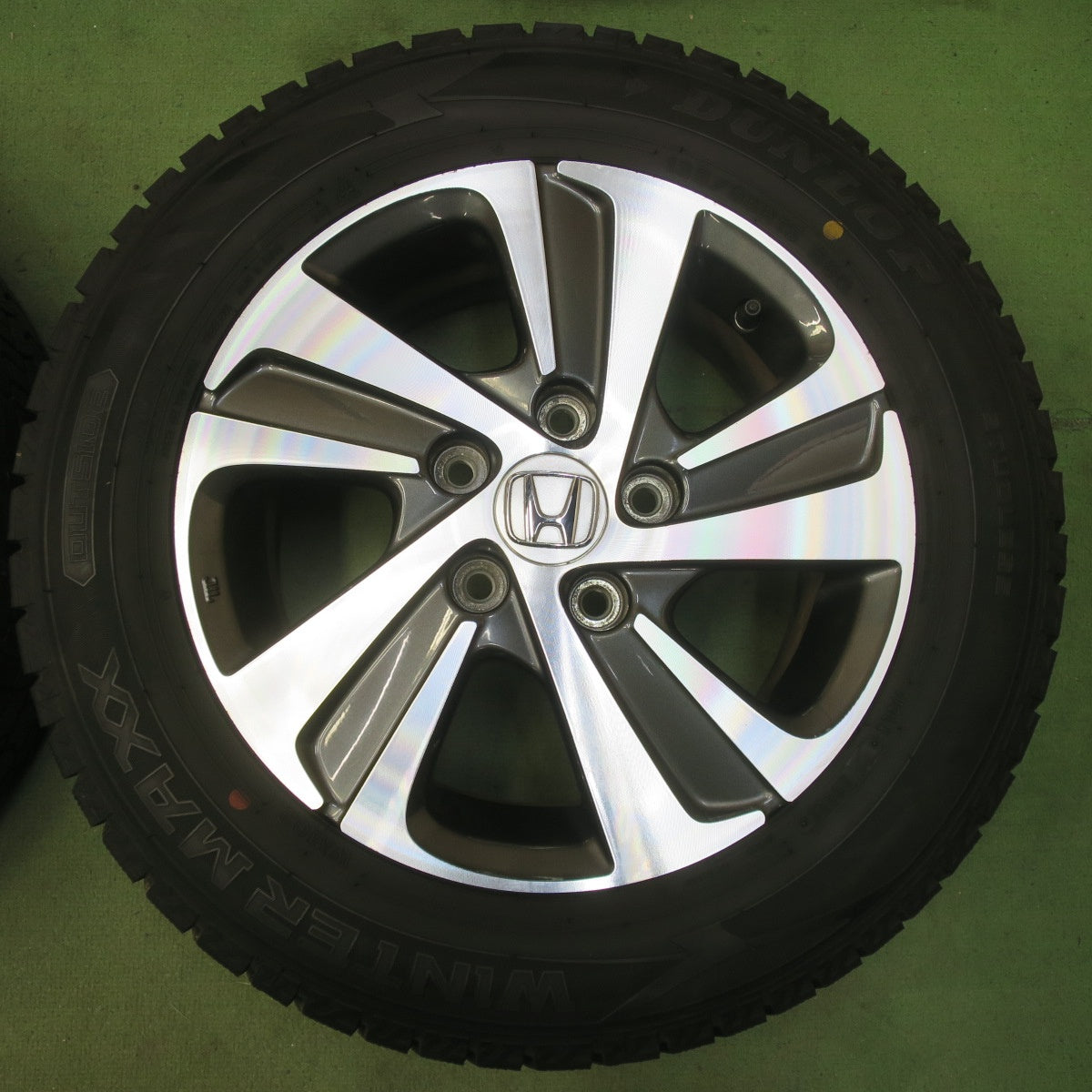 バリ溝!23年!9.5分◎ホンダ GB フリード 純正 185/65R15 スタッドレス ダンロップ ウインターマックス WM02 15インチ PCD114.3/5H◎6102104イス