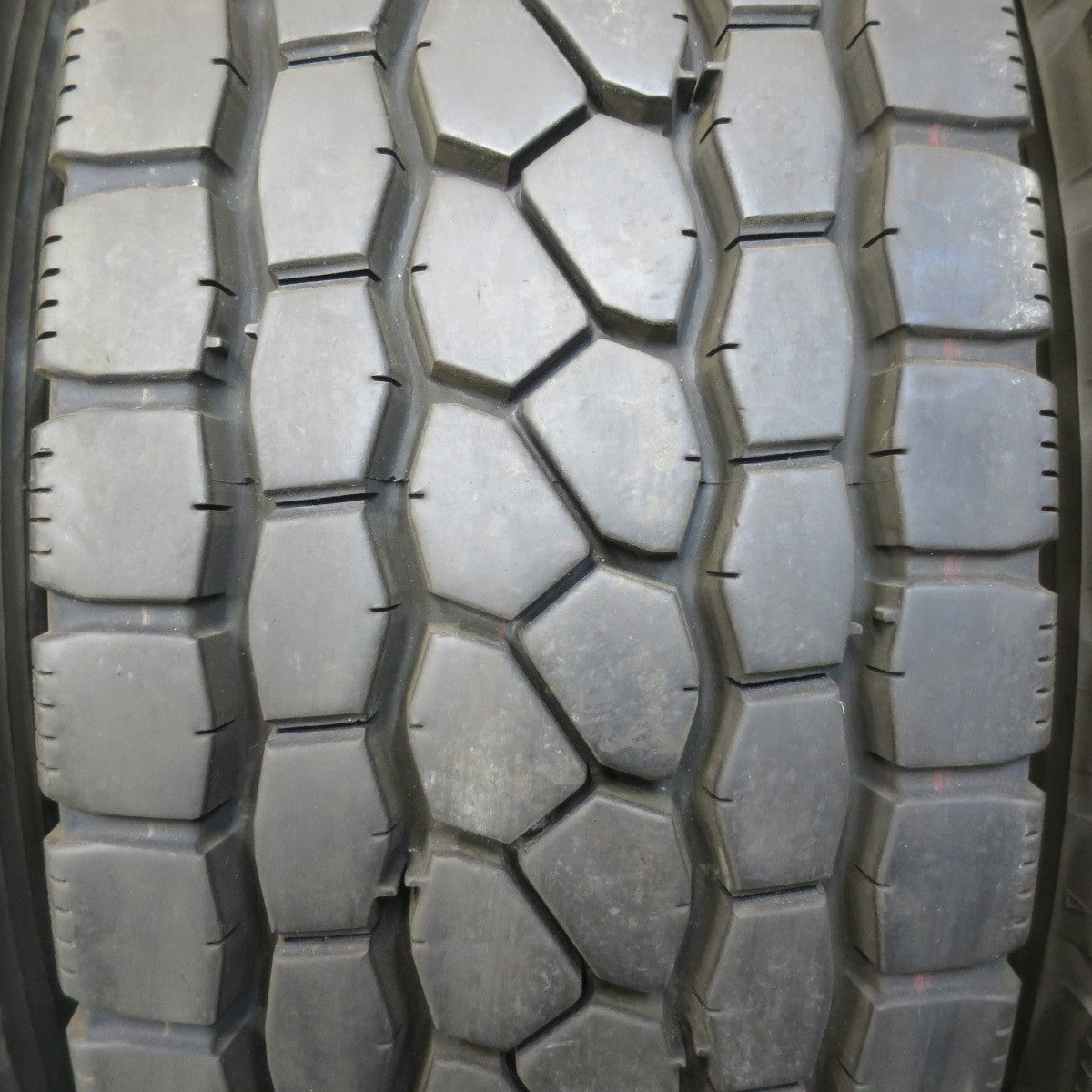 バリ溝!25年!9.5分★トラック タイヤ 245/70R19.5 136/134J ブリヂストン エコピア M801 Ⅱ ミックス オールシーズン 19.5インチ★6010920イスタ
