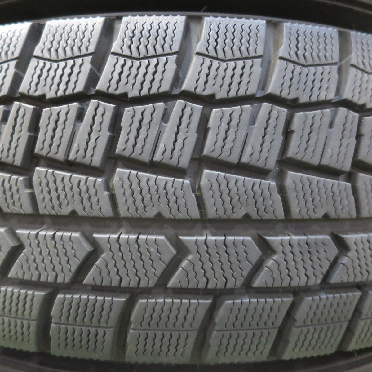 バリ溝!21年!キレイ!9.5分★プリウス 等 195/65R15 スタッドレス ダンロップ ウインターマックス WM02 EuroSpeed MANARAY SPORT ユーロスピード 15インチ PCD100/5H★5092305イス