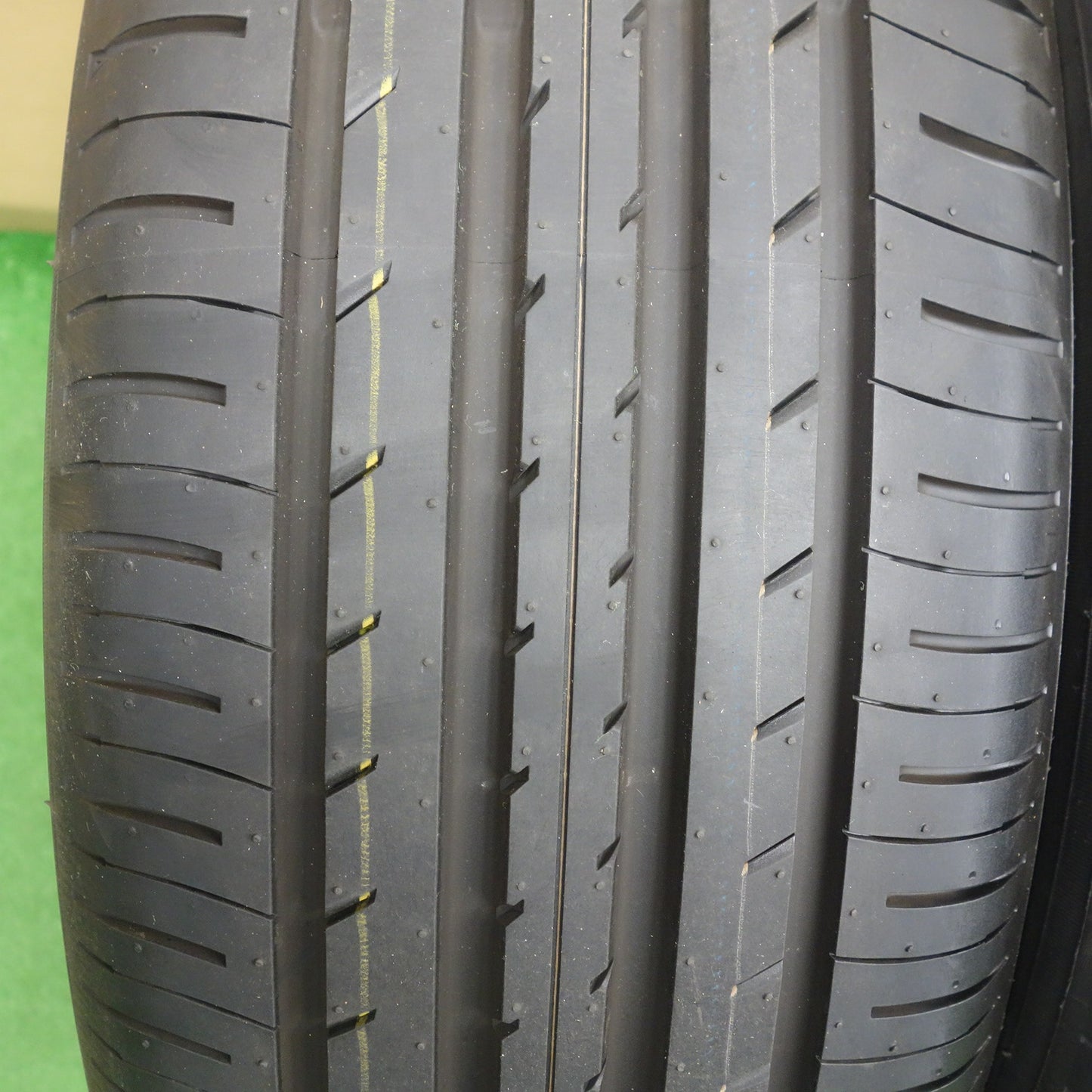 新車外し!26年★215/55R18 トーヨー プロクセス R56 タイヤ 18インチ CX-30 MX-30 MPV 等★6072603KTノタ
