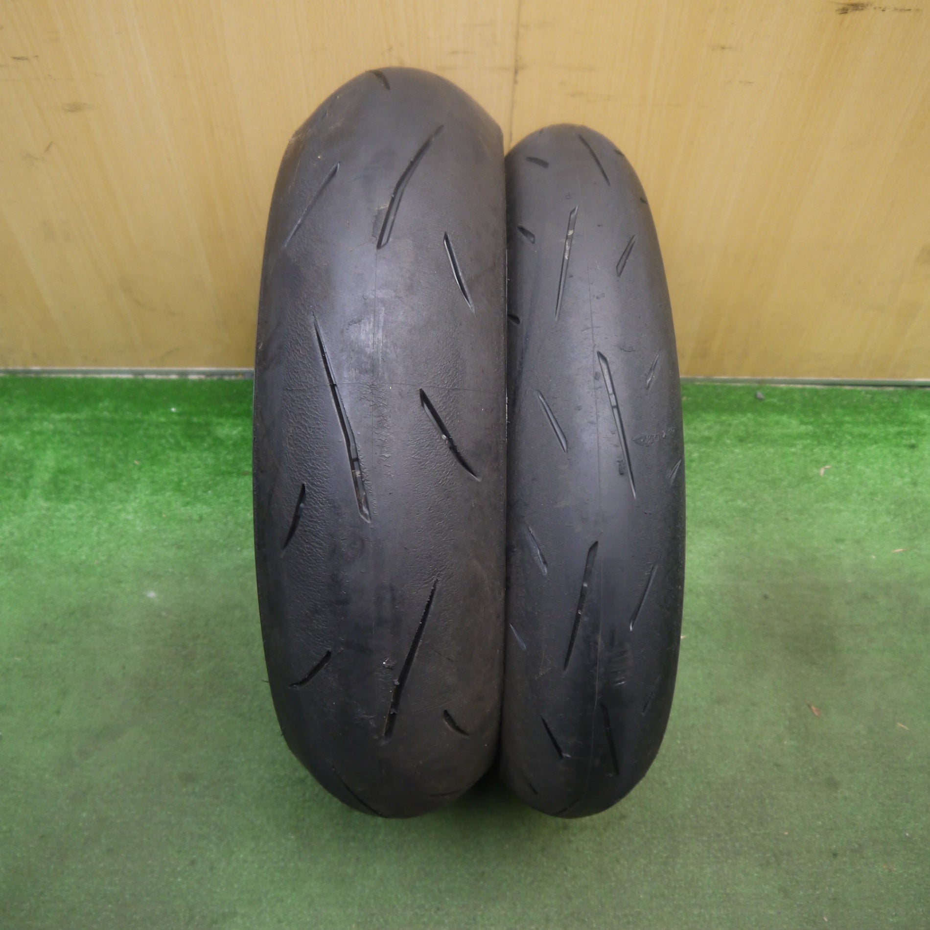 前後2本セット☆バイク タイヤ 110/70R17 150/60R17 ダンロップ