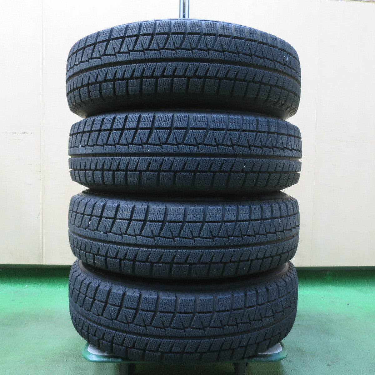バリ溝!22年!9分★スタッドレス 175/70R14 ブリヂストン アイスパートナー2 BALMINUM VR5 バルミナ 14インチ PCD100/4H★5122405イス