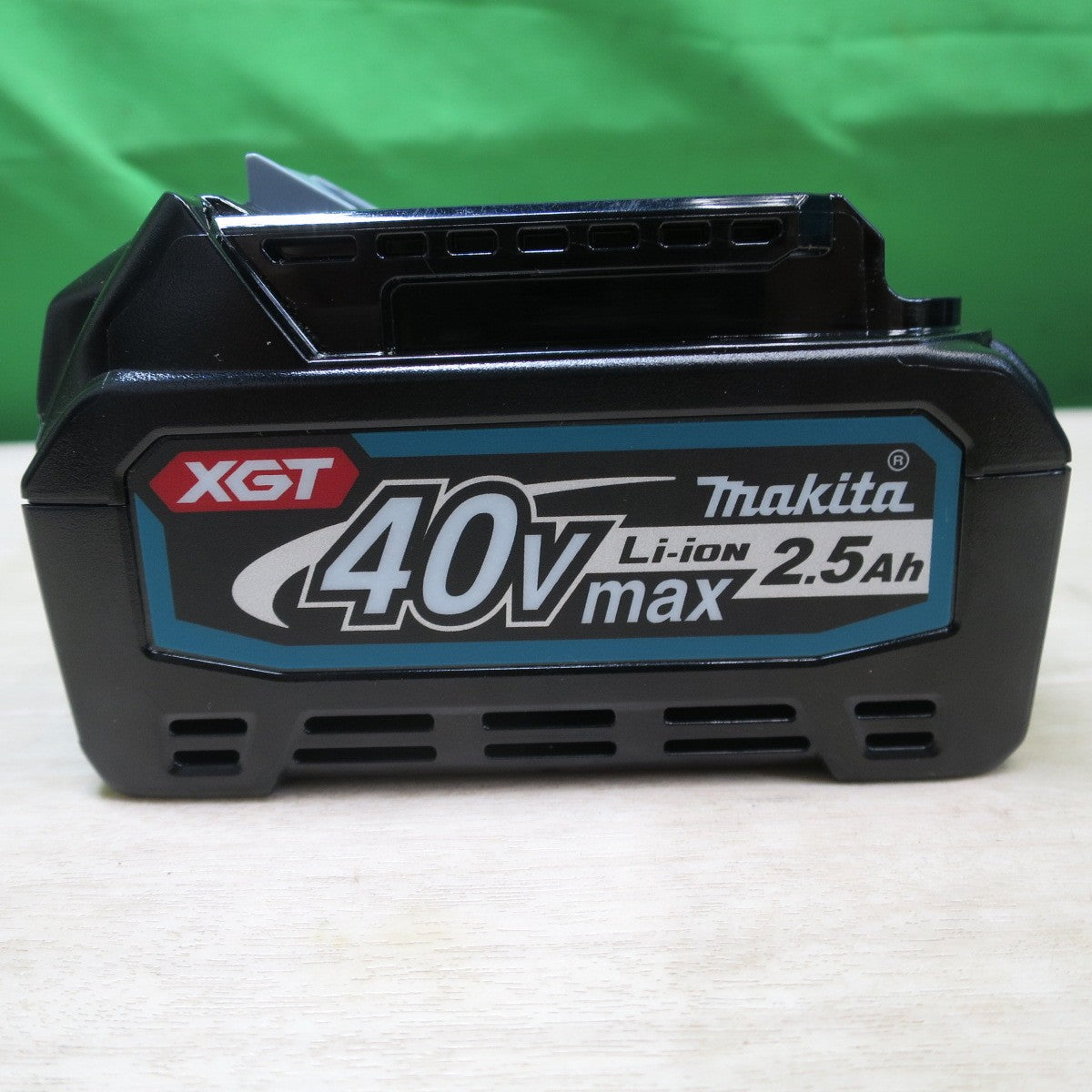 美品☆マキタ 充電式 エア ダスター AS001G RD 電動 工具 吹き飛ばし 空気入れ 空気抜き makita 40V☆