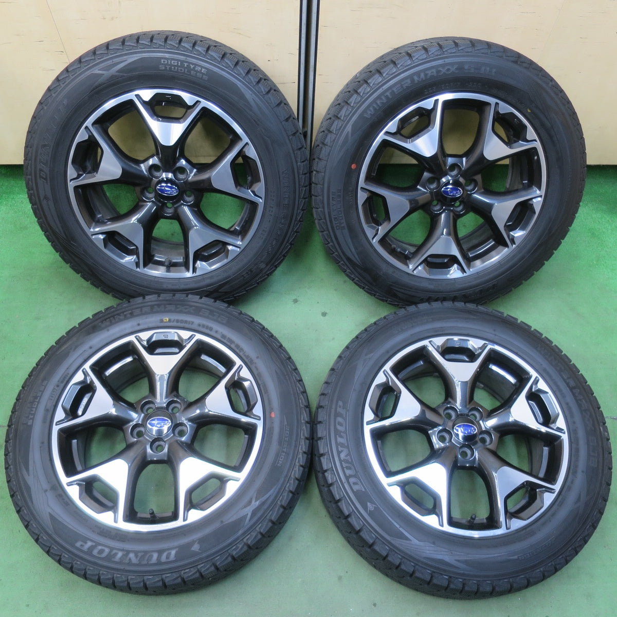 バリ溝!キレイ!9分★スバル XV フォレスター 等 純正 225/60R17 スタッドレス ダンロップ ウインターマックス SJ8 17インチ PCD100/5H★5122601イス