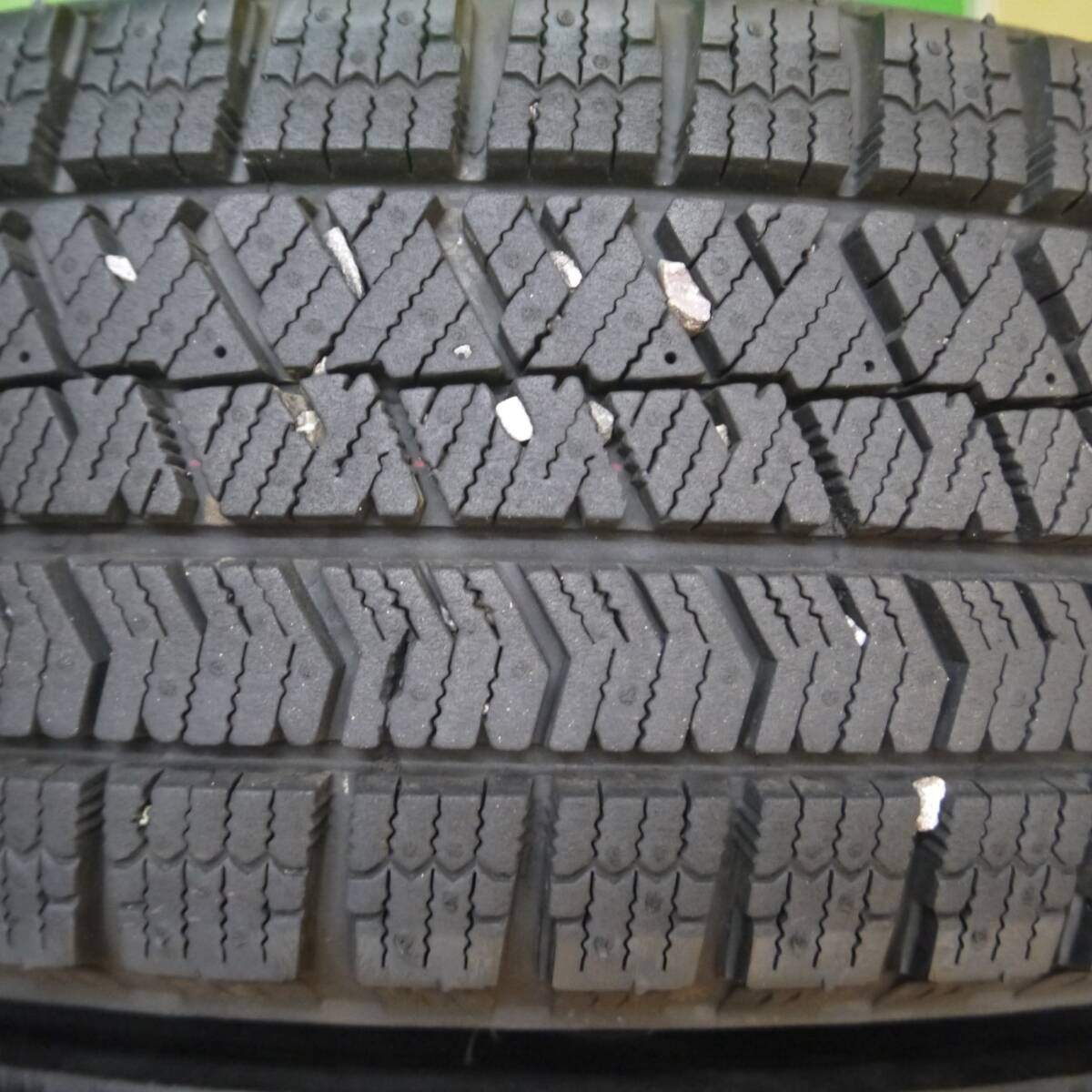 バリ溝!22年!キレイ!9.5分以上★スタッドレス 155/65R14 ブリヂストン ブリザック VRX2 Linz 14インチ PCD100/4H★4122307Hス