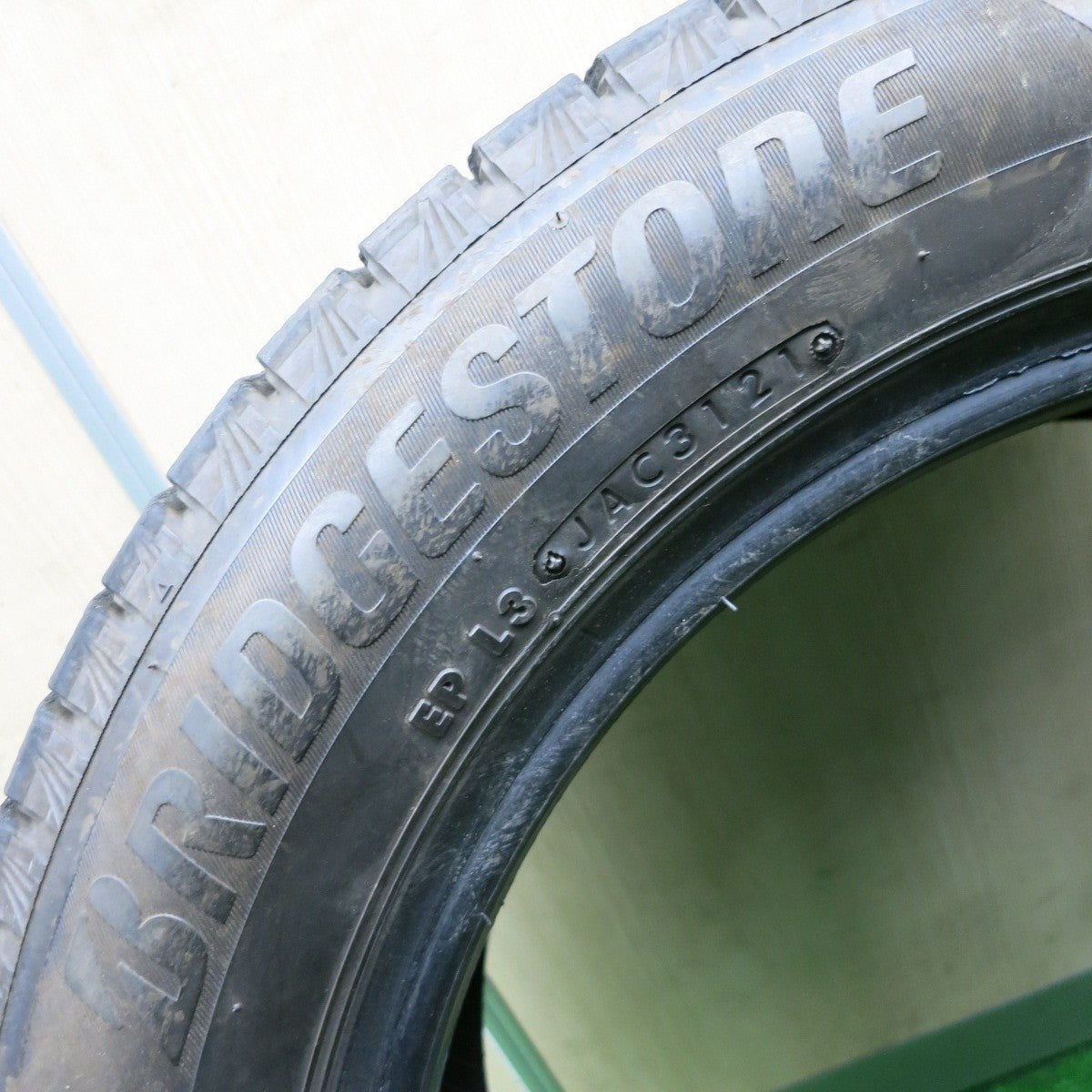 バリ溝!21年!9分!2本★スタッドレス 195/55R16 ブリヂストン ブリザック VRX3 タイヤ 16インチ フィールダー プリウス ウィングロード ミニ 等★5011601NJスタ