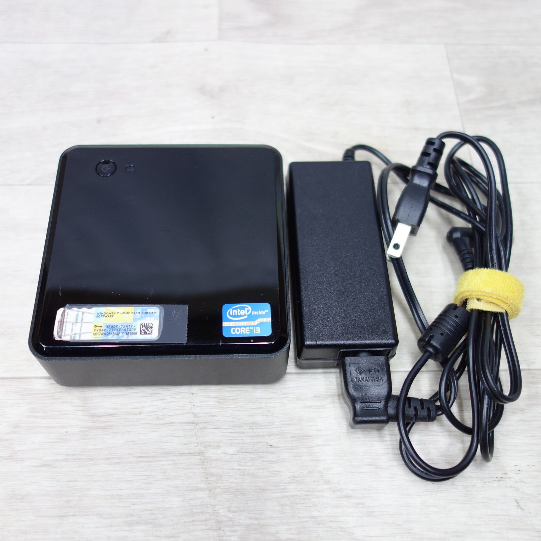 DC3217IYE Intel NUC ミニPC 【公式通販】