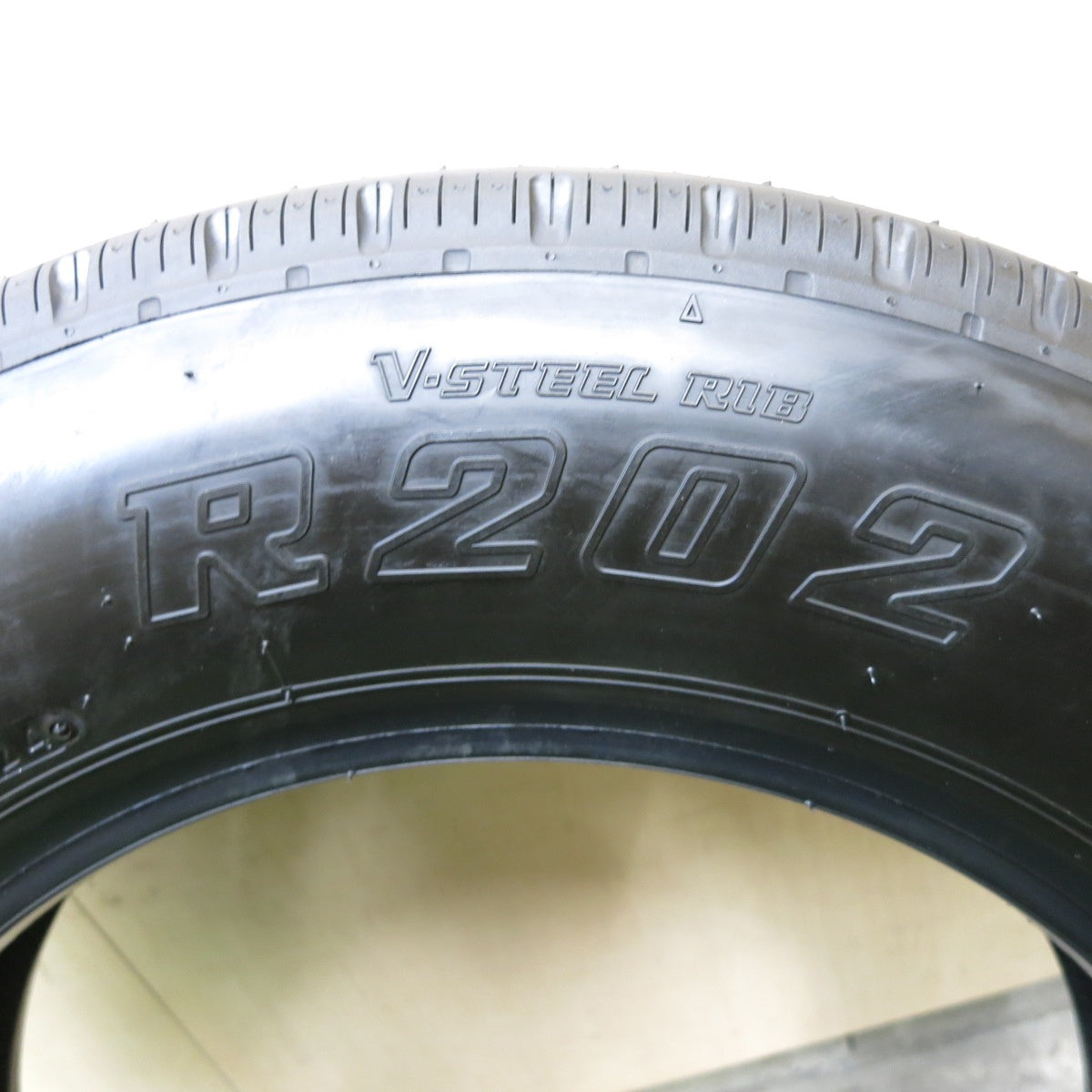 新車外し!24年!1本★トラック タイヤ 175/75R15 103/101N ブリヂストン R202 15インチ★5090602ナノタ