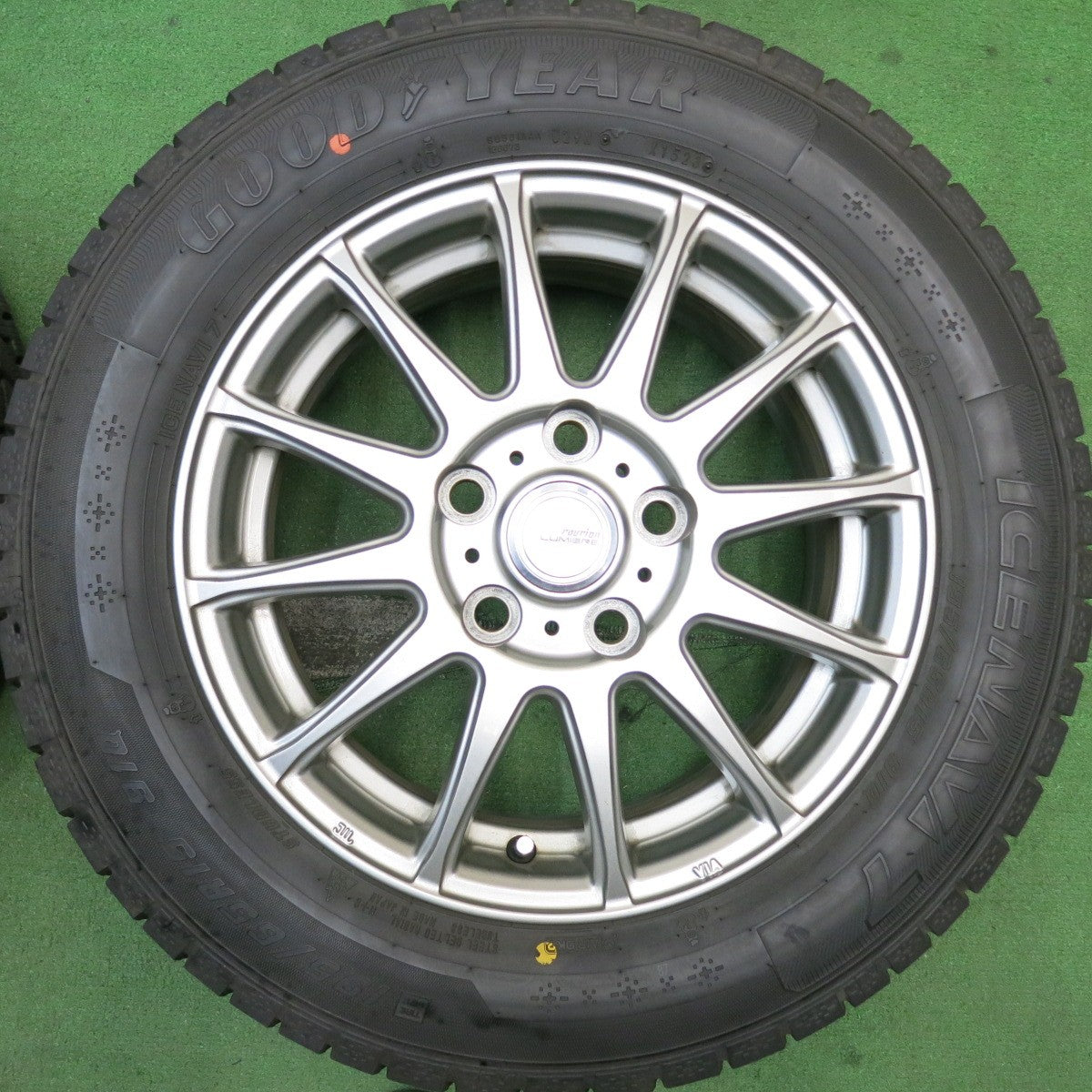 バリ溝!23年!キレイ!9.5分★スタッドレス 195/65R15 グッドイヤー アイスナビ7 ravrion LUMIERE ラブリオン 15インチ PCD114.3/5H★5052503HAス